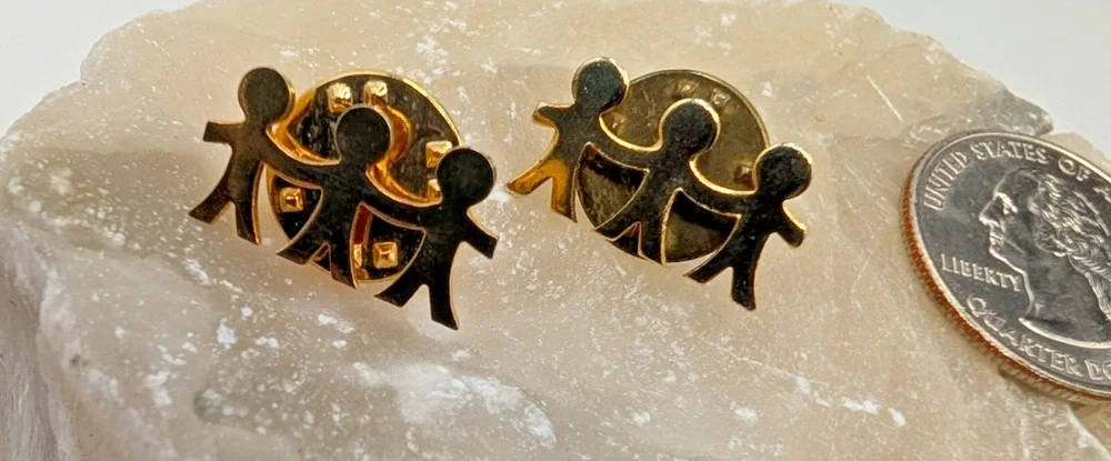 VTG United Way People Helping People Three Holding Hands Lapel Hat Tie Set of 2